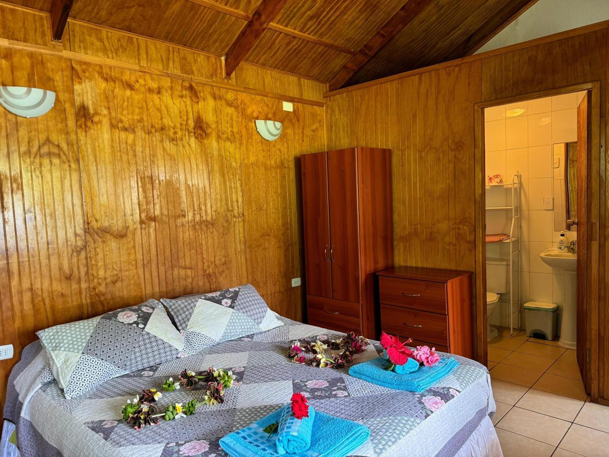 Cabanas Tangaroa Y Hamea Hanga Roa Exterior photo