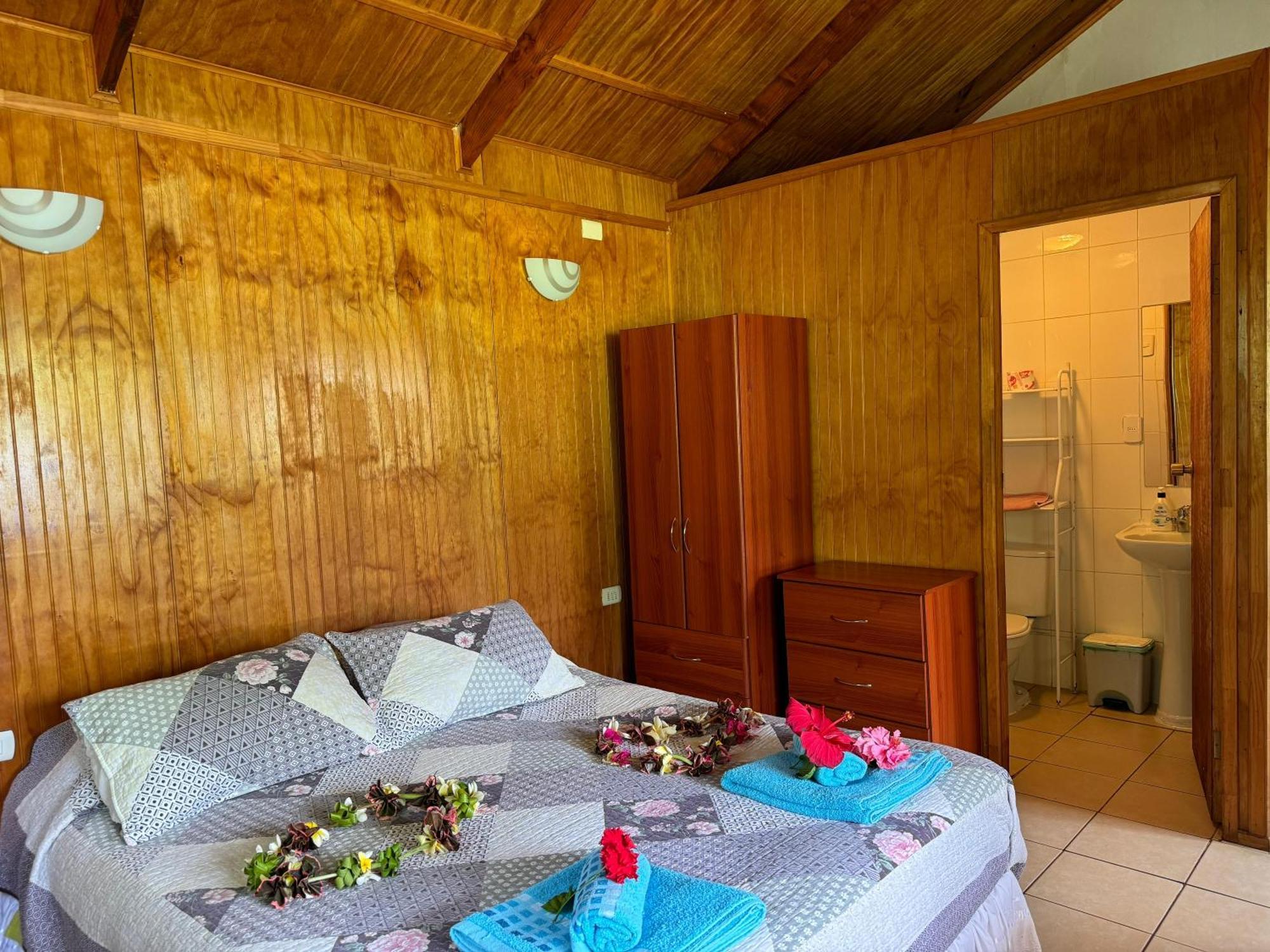 Cabanas Tangaroa Y Hamea Hanga Roa Exterior photo