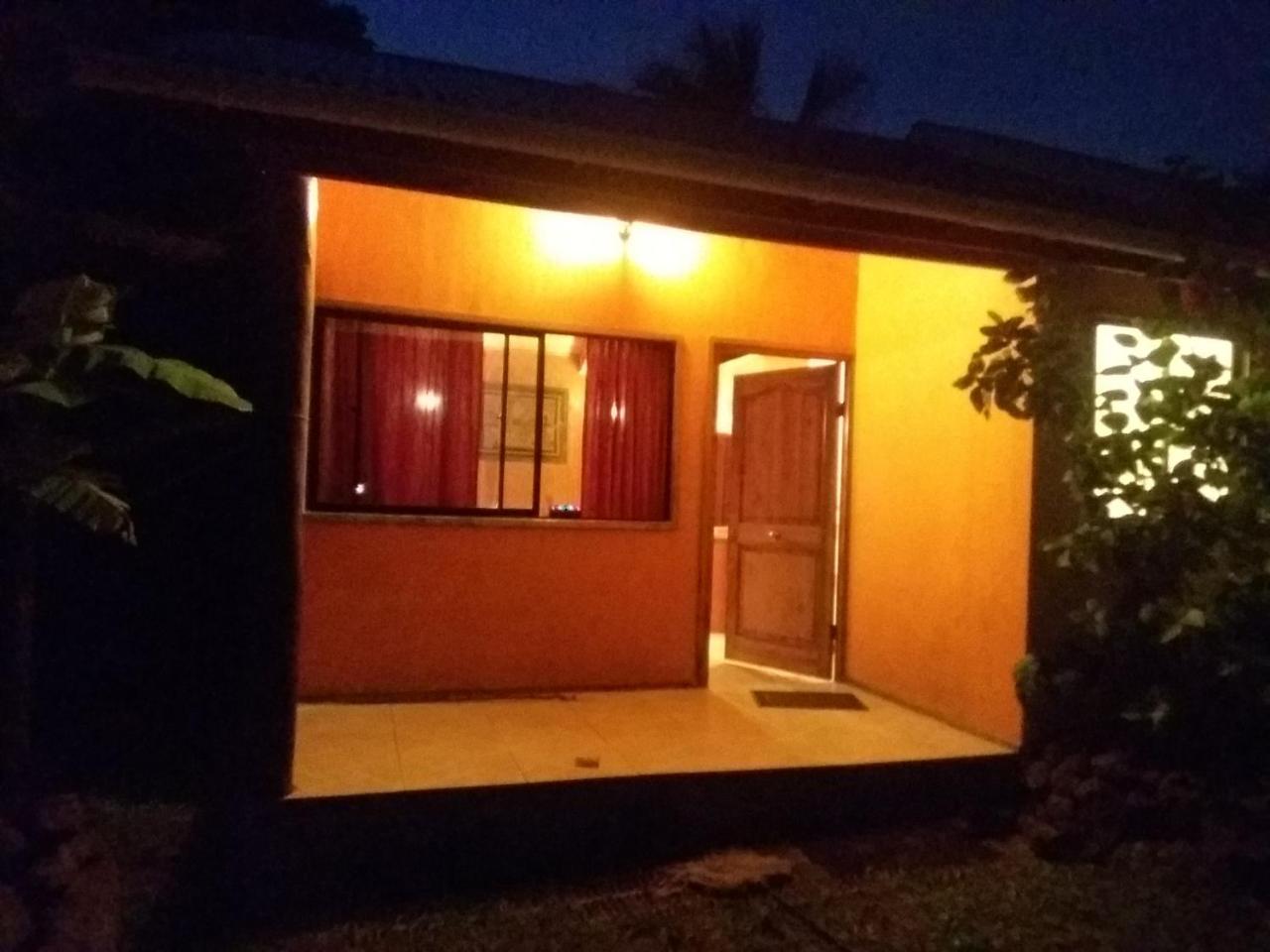 Cabanas Tangaroa Y Hamea Hanga Roa Exterior photo